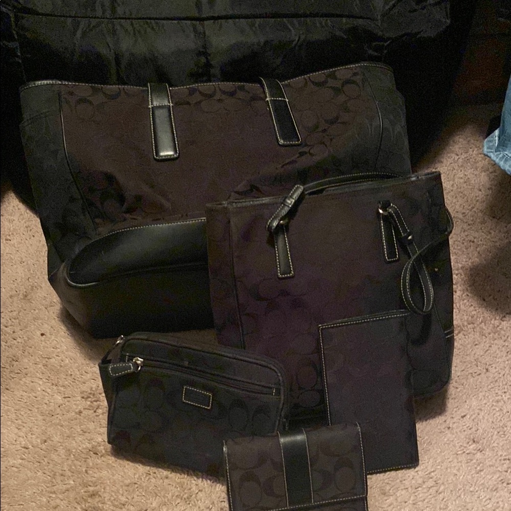 Coach Black Shoulder Bag Set